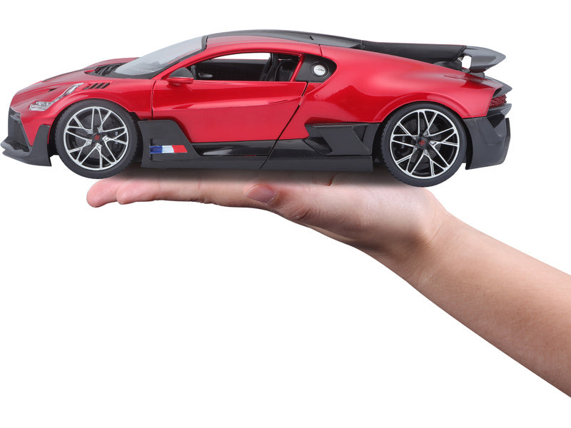 Bburago Bugatti Divo 1:18 červená