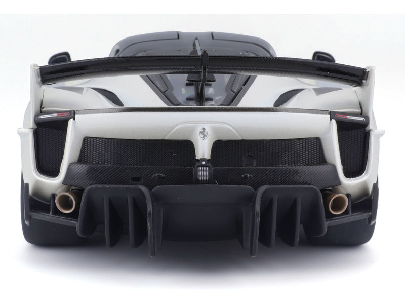 Bburago Ferrari FXX-K EVO No.70 1:18 bílá/černá