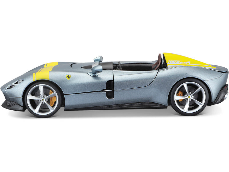 Bburago Ferrari Monza SP1 1:18 stříbrná metalíza