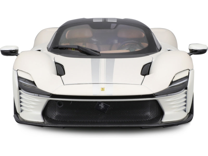 Bburago Signature Ferrari Series Daytona SP3 1:18 bílá