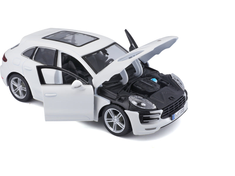 Bburago Plus Porsche Macan 1:24 bílá metalíza