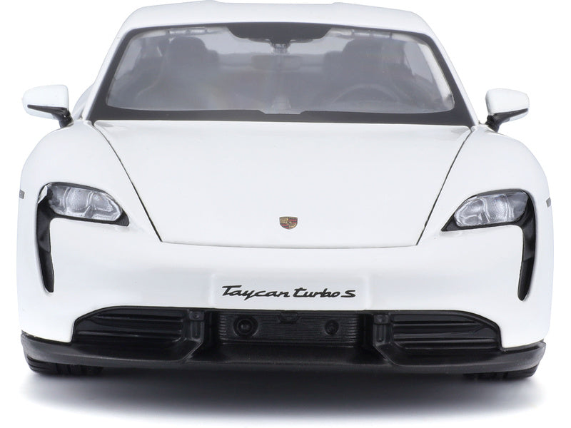 Bburago Porsche Taycan Turbo S 2019 Carrara 1:24 bílá
