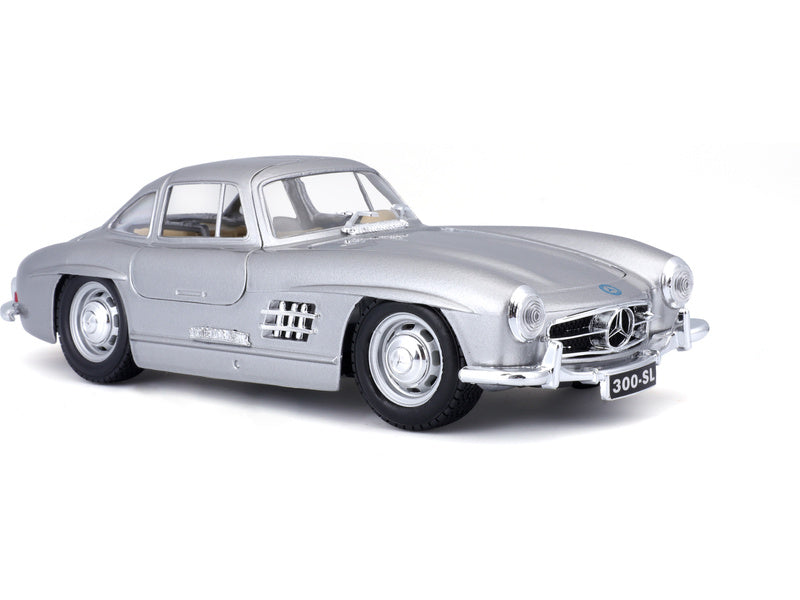 Bburago Mercedes-Benz 300 SL 1954 1:24 stříbrná