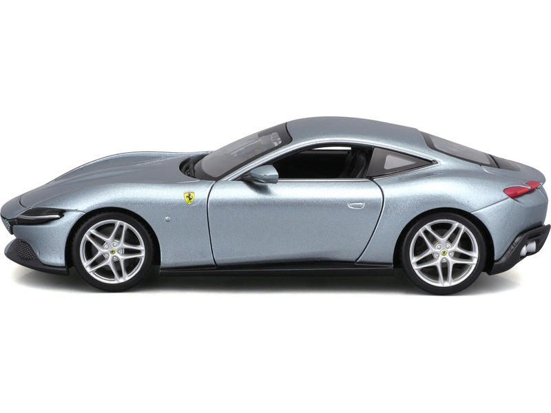 Bburago Ferrari Roma 1:24 stříbrná