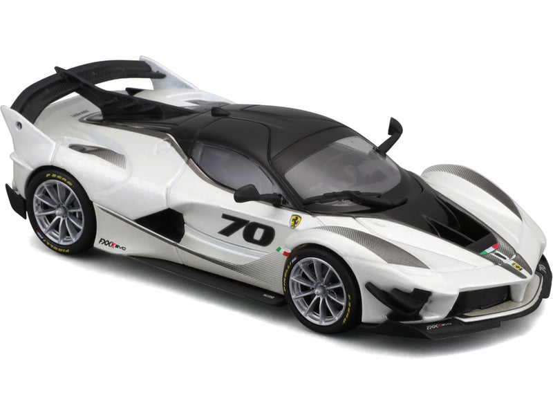 Bburago Ferrari FXX-K EVO 2017 1:43 bílo-černá