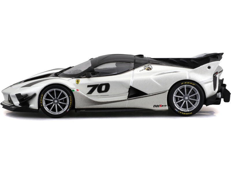 Bburago Ferrari FXX-K EVO 2017 1:43 bílo-černá