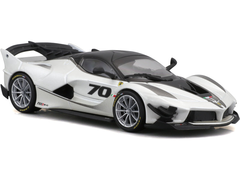 Bburago Ferrari FXX-K EVO 2017 1:43 bílo-černá