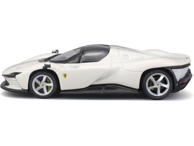 Bburago Signature Ferrari Daytona SP3 1:43 bílá