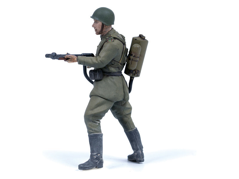 Zvezda Soviet Infantry Berlin 1945 (1:35)