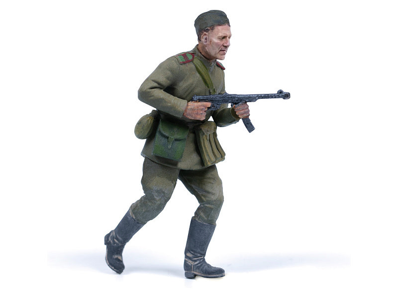 Zvezda Soviet Infantry Berlin 1945 (1:35)
