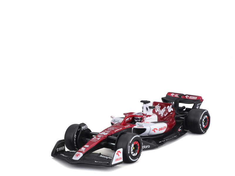 Bburago Signature Alfa Romeo Orlen C42 1:43 #24 Zhou Guanyu