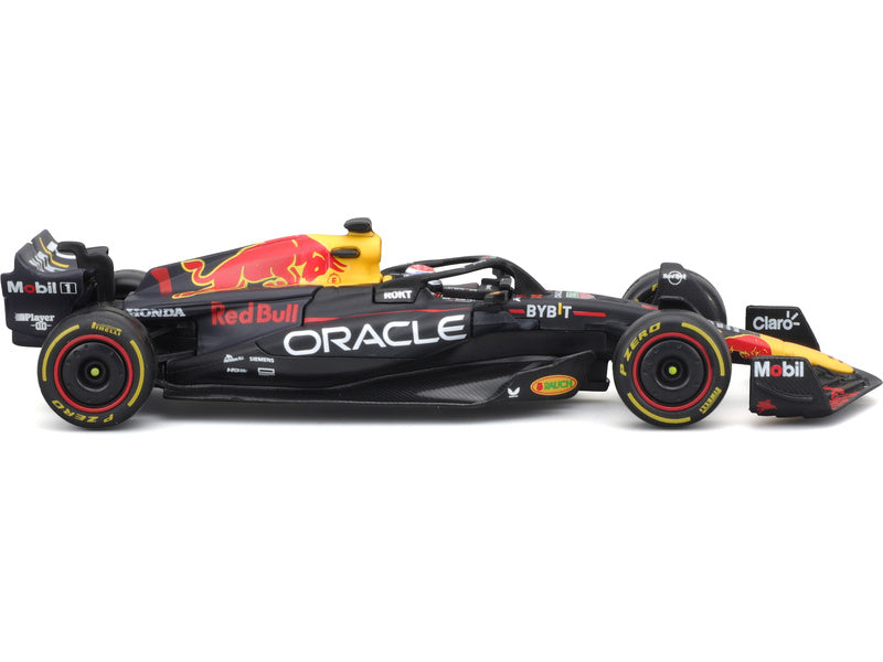 Bburago Signature Red Bull Racing RB19 1:43 #1 Verstappen