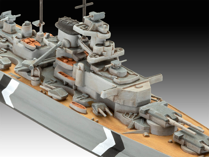 Revell The Legendary Bismarck (1:700 + 1:1200) (giftset)
