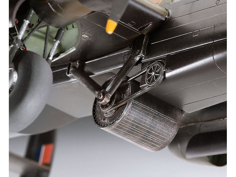 Revell Avro Lancaster B.III Dambusters (1:72) (sada)