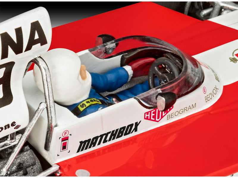 Revell Surtees TS16/03 (1:32)