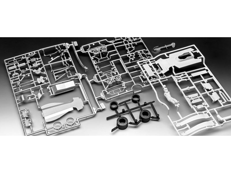 Revell Surtees TS16/03 (1:32)