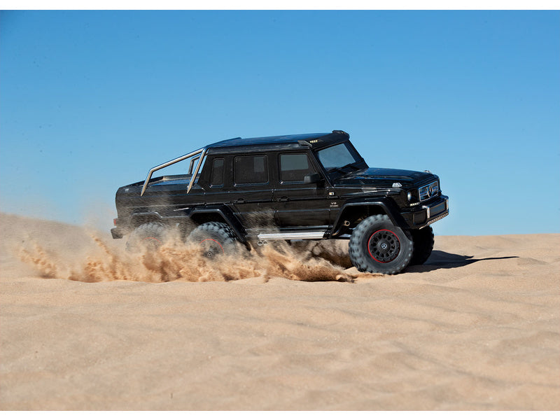 Traxxas TRX-6 Mercedes G 63 6x6 1:10 RTR černý