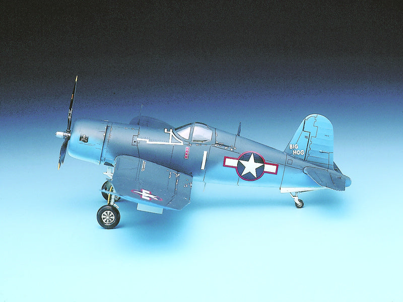 Academy Vought F4U-1 (1:72)