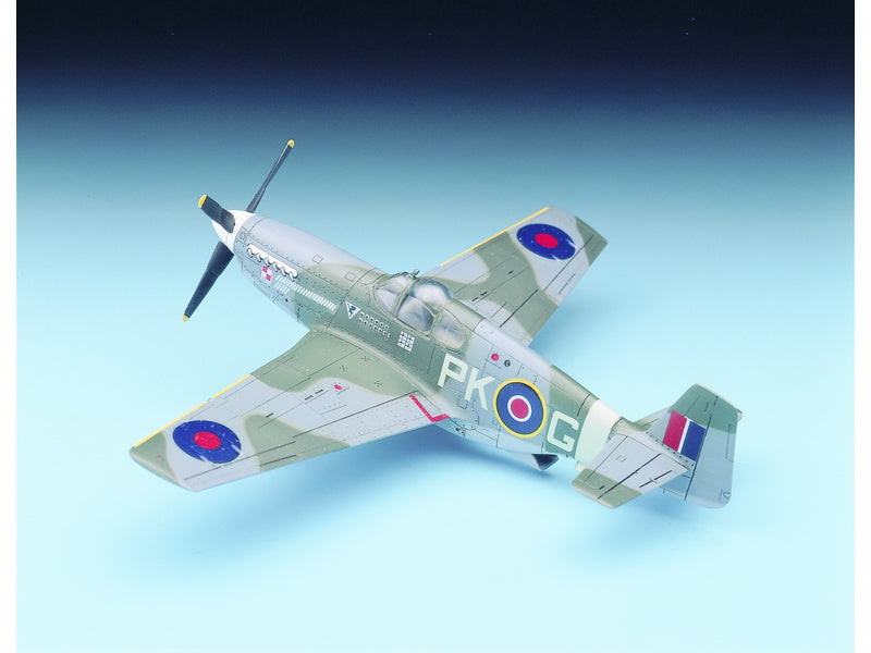 Academy North American P-51B (1:72)