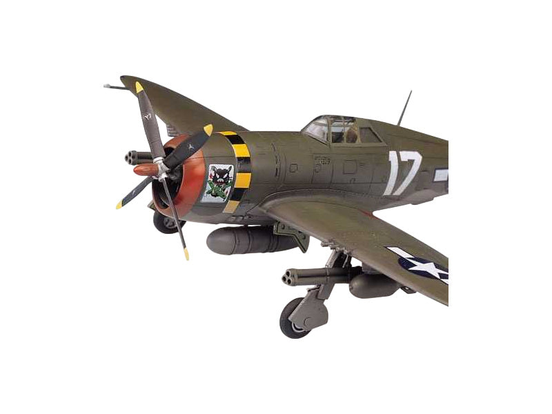 Academy Republic P-47D Razor-Back (1:72)