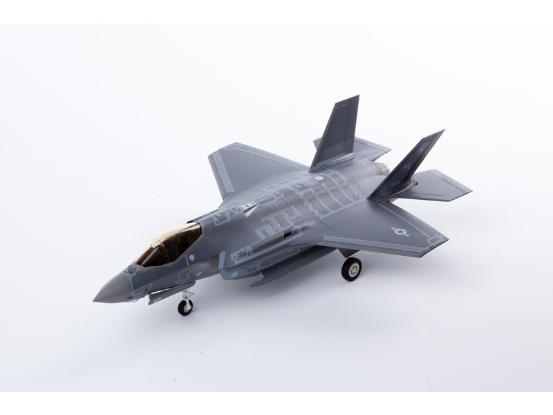 Academy Lockheed F-35A Seven Nation Air Force MCP (1:72)