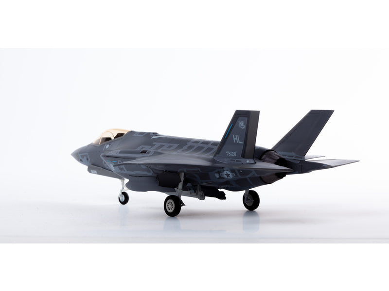 Academy Lockheed F-35A Seven Nation Air Force MCP (1:72)