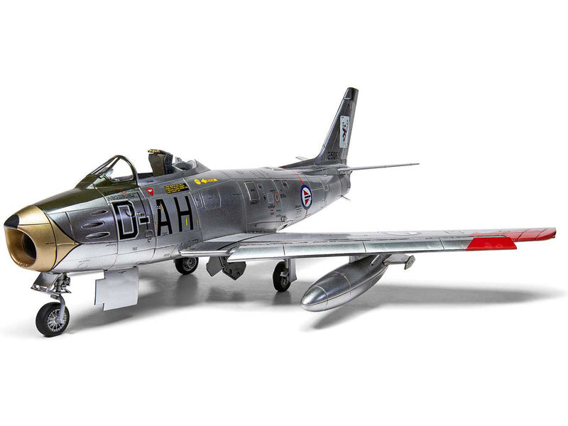 Airfix North American F-86F-40 Sabre (1:48)