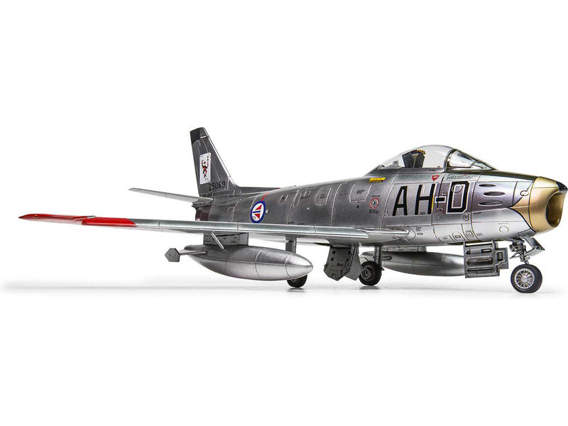 Airfix North American F-86F-40 Sabre (1:48)