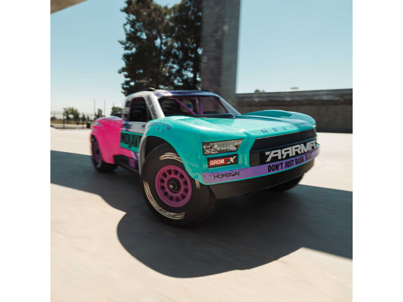 Arrma Mojave Grom 223S BLX 1:18 4WD RTR bílá