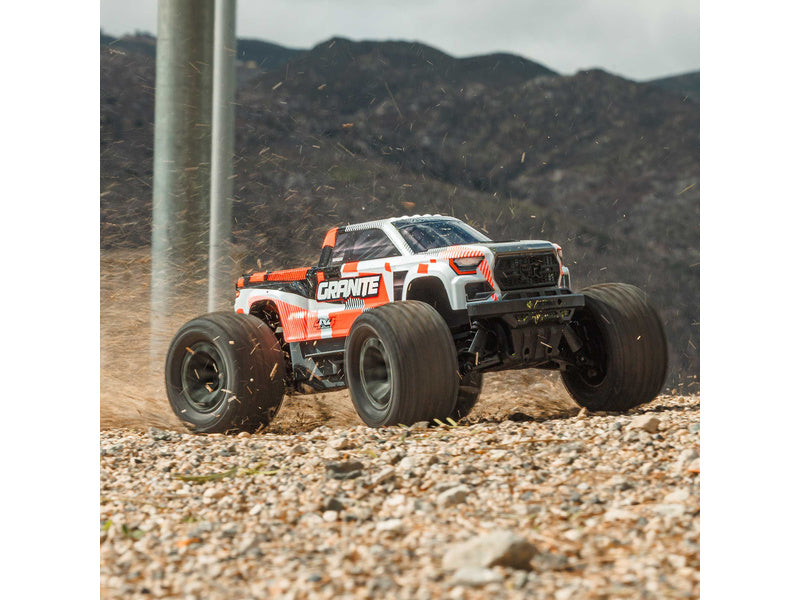 Arrma Granite Mega 665 1:10 4WD RTR oranžová