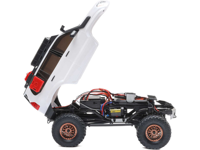 Axial SCX24 Lexus GX 470 1:24 4WD RTR stříbrný