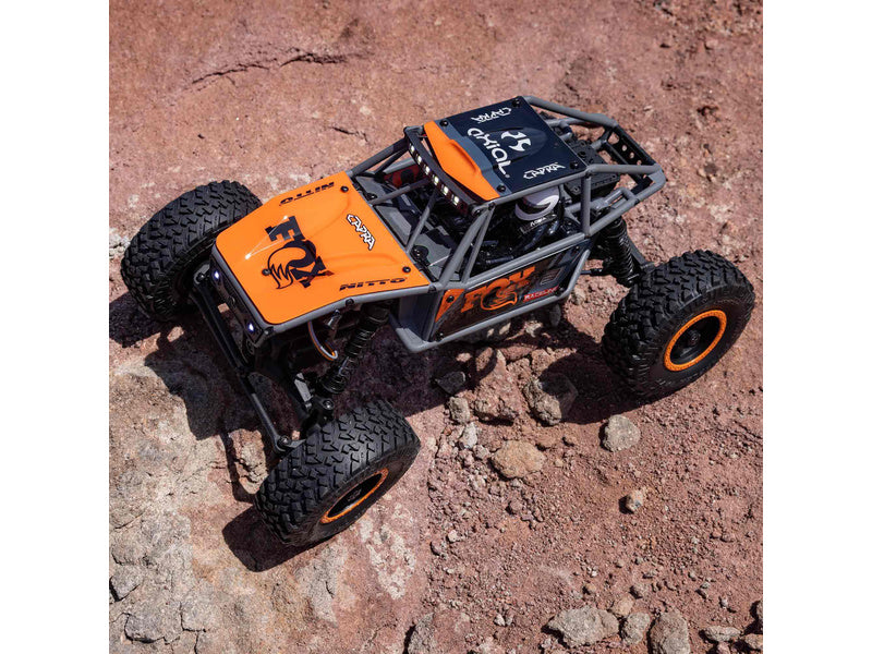Axial Capra 1:18 V2 4WD RTR šedá