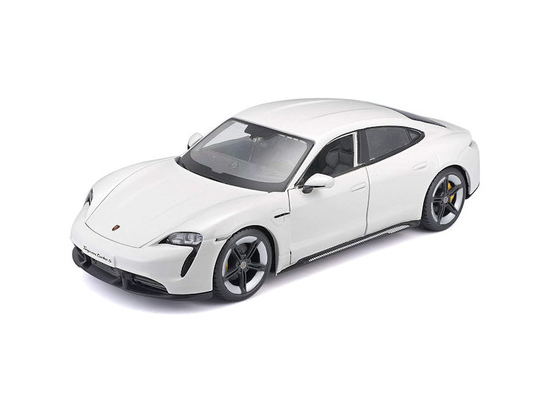 Bburago Porsche Taycan Turbo S 2019 Carrara 1:24 bílá