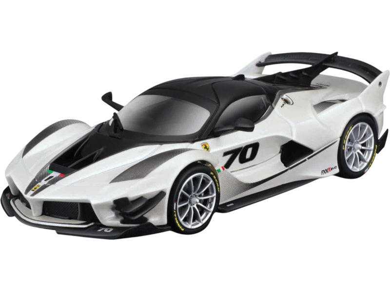 Bburago Ferrari FXX-K EVO 2017 1:43 bílo-černá