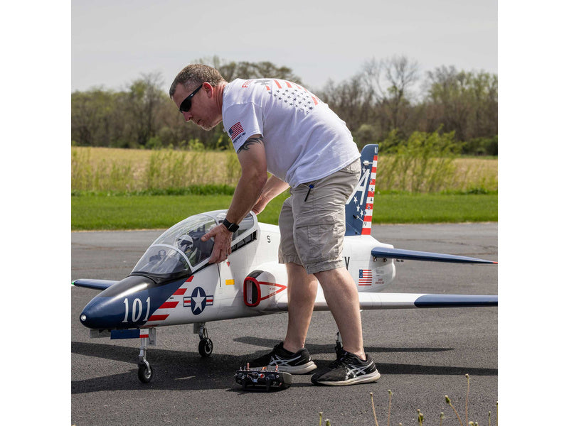 Hangar 9 Hawk/T-45 140-160N ARF + zatahovací podvozek