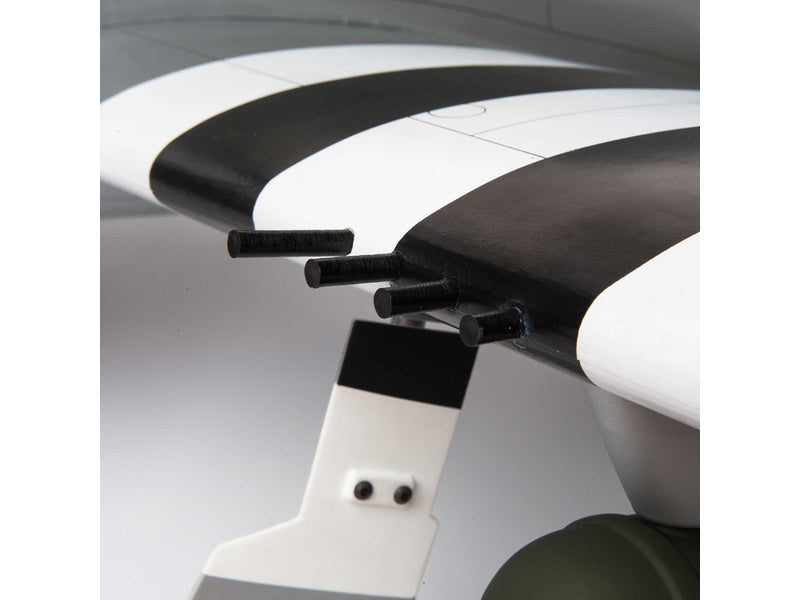 Hangar 9 P-47D Thunderbolt 1.7m 20cc ARF