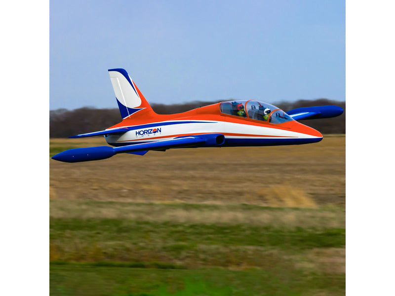 Hangar 9 Aermacchi MB-339 2.1m ARF, zatahovací podvozek