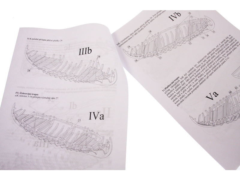 Dušek Vikingská loď Knarr 1:35 kit