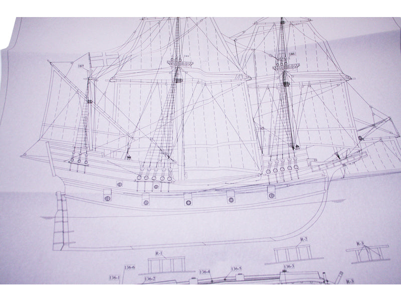 Dušek Golden Hind 1577 1:72 kit