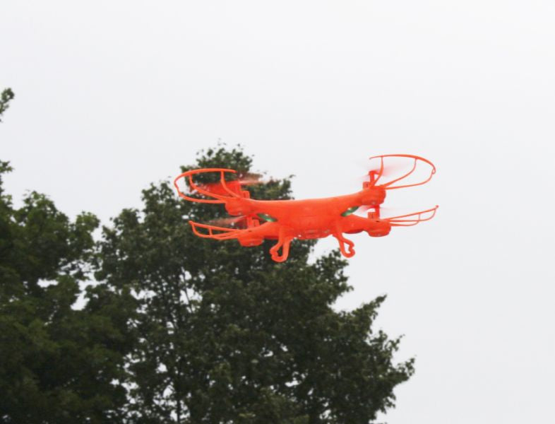 NINCOAIR Quadrone Spike 2.4GHz RTF