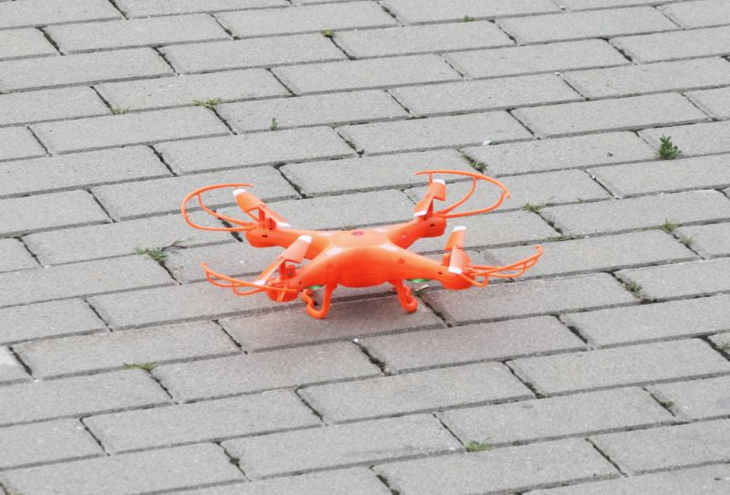 NINCOAIR Quadrone Spike 2.4GHz RTF