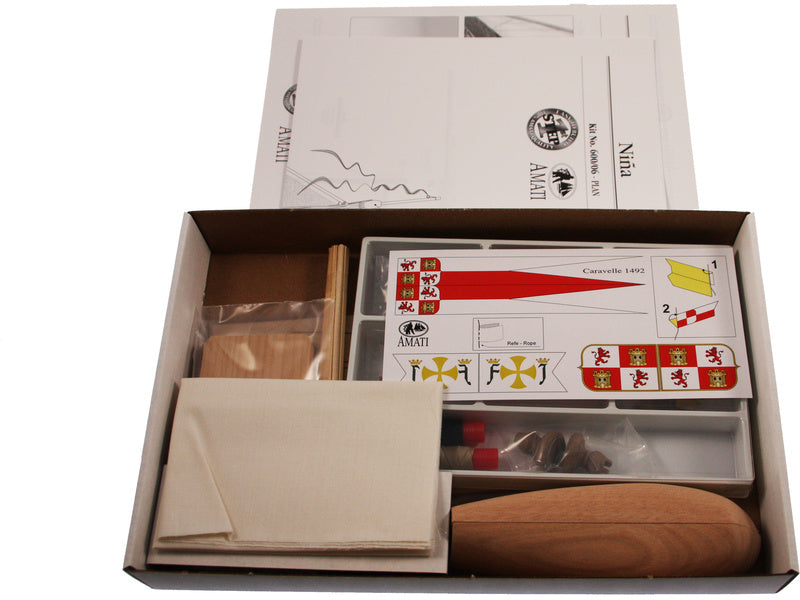 AMATI Nina 1:135 kit