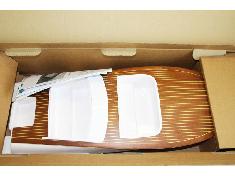 AMATI Bellezza Sportovní člun 1:8 kit