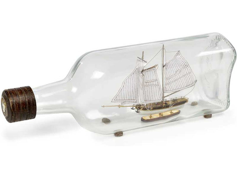 AMATI Hannah 1:300 kit do láhve