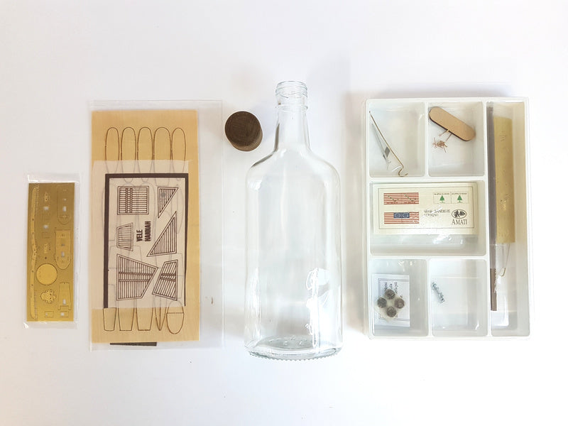 AMATI Hannah 1:300 kit do láhve