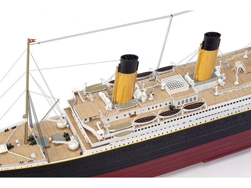 AMATI R.M.S. Titanic 1:250 kit (verze 2025)
