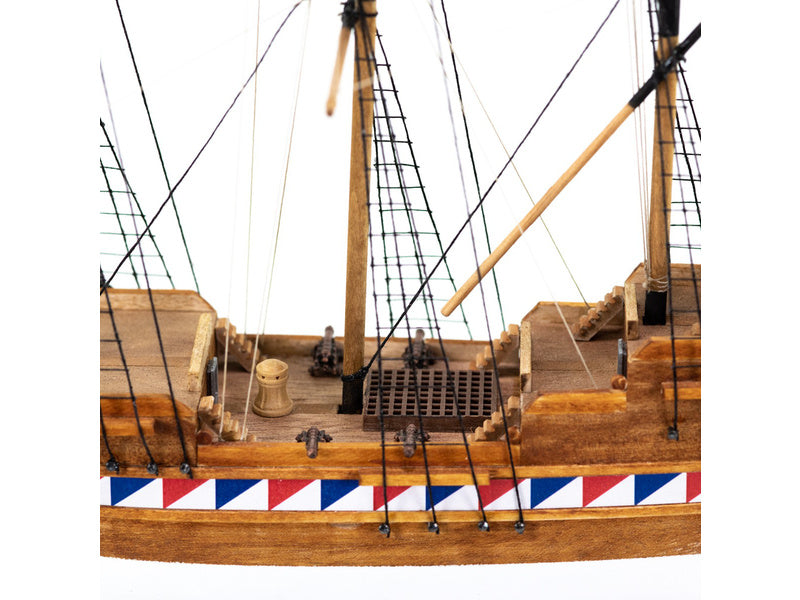 AMATI Elizabethan galeóna 1:135 First step kit