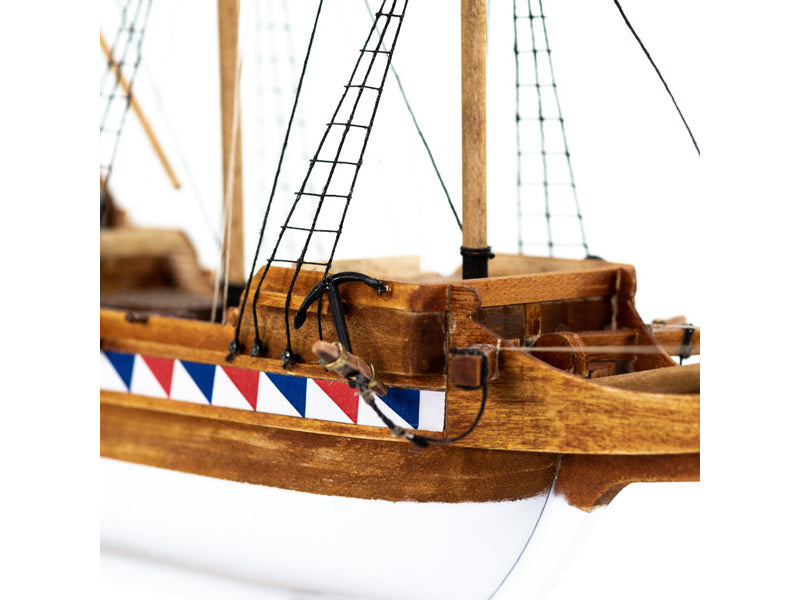 AMATI Elizabethan galeóna 1:135 First step kit