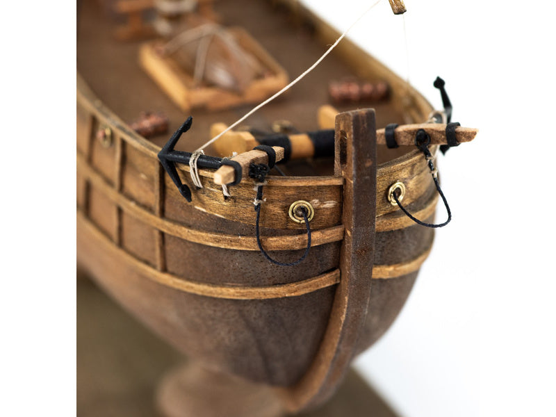 AMATI Nina 1:135 kit