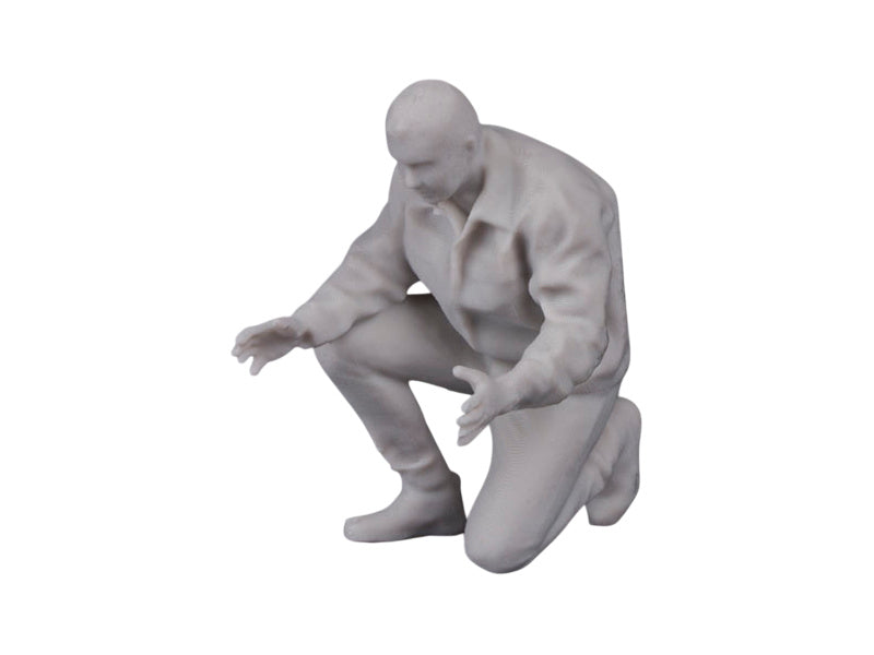 Krick Figurka námořník klečící 1:32 nenabarvená
